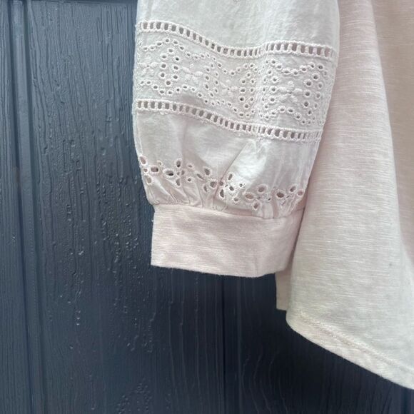 Chenault Puff Sleeve Tee with Eyelet Detail, Cream V-neck L - Picture 5 of 5
